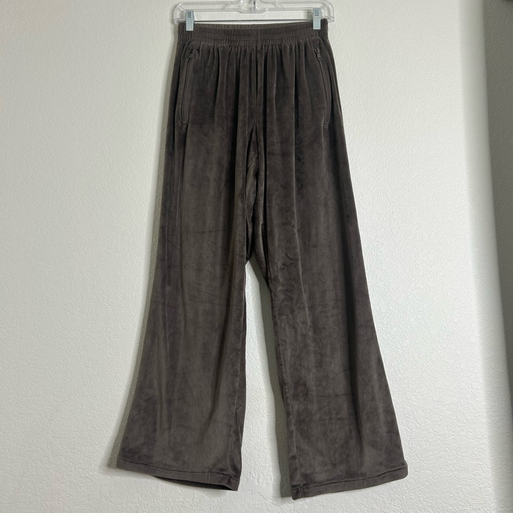 Skims brown velour pants